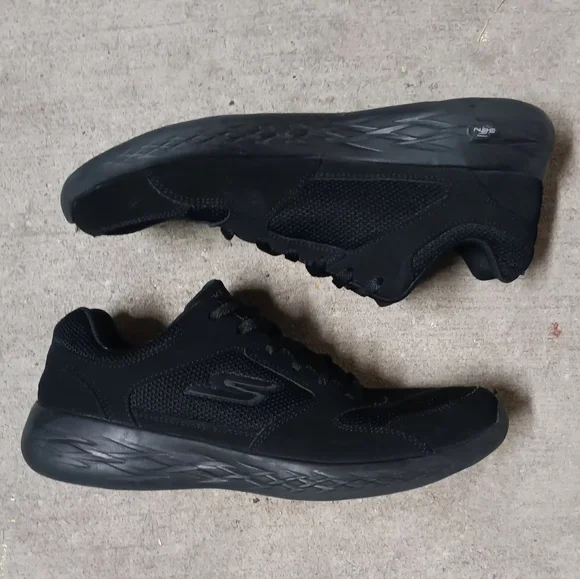 Skechers Performance Air Cooled Goga Mat All Black Shoes 7 M 9W